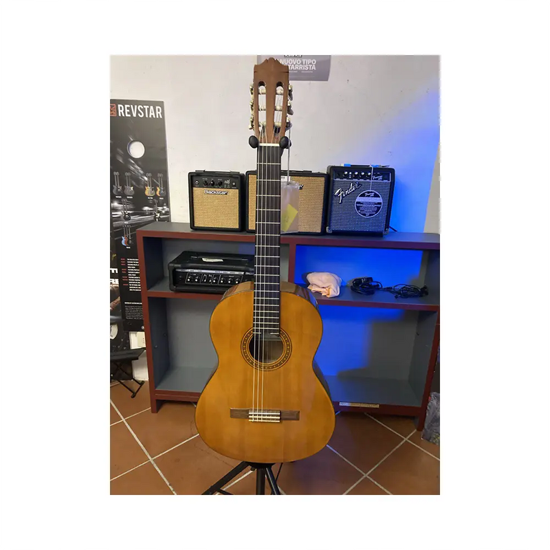 Carica immagine in Galleria Viewer, YAMAHA GC101 CHITARRA CLASSICA *USATO*