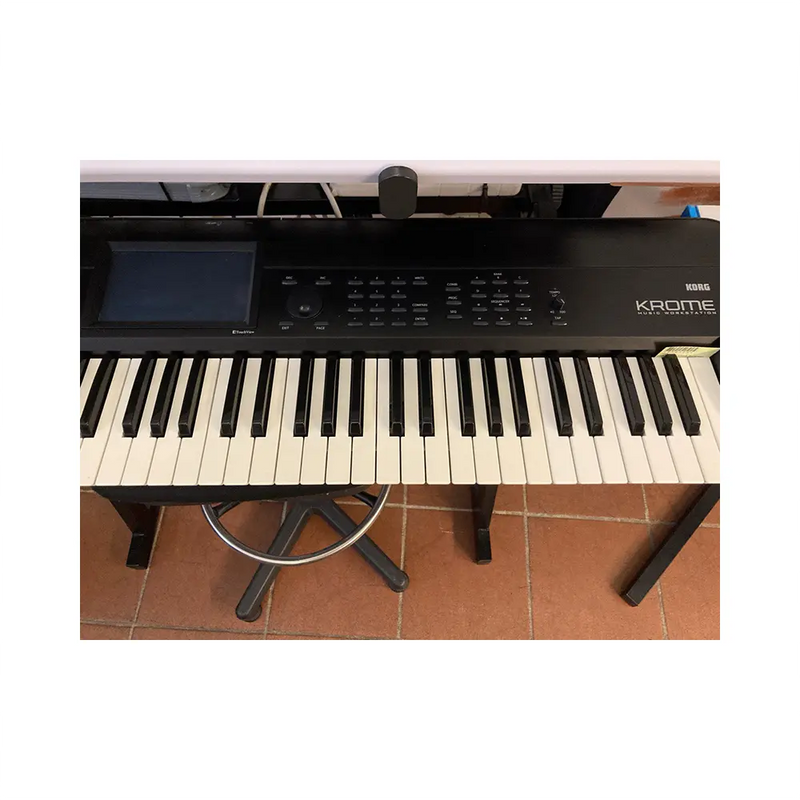 Carica immagine in Galleria Viewer, KORG Krome 73 con Borsa *USATO*