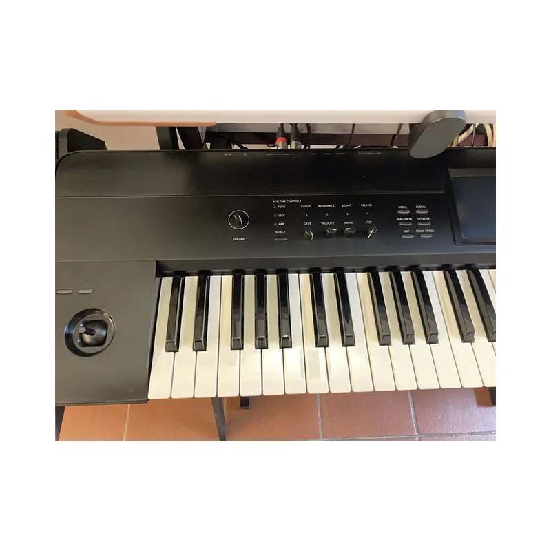 Carica immagine in Galleria Viewer, KORG KROME 73 con Borsa *USATO*