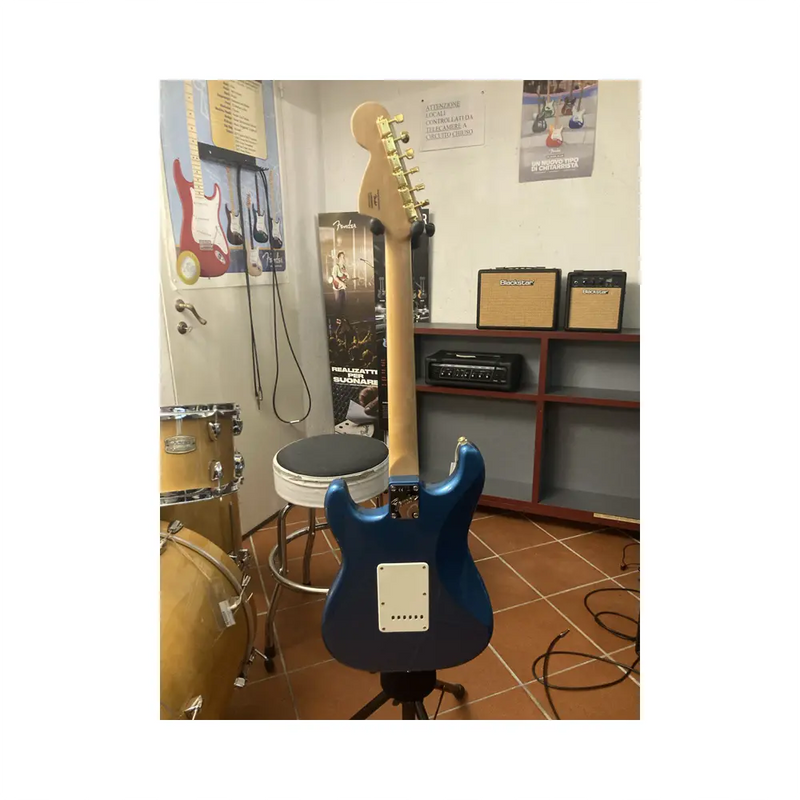 Carica immagine in Galleria Viewer, SQUIER STRATOCASTER CLASSIC VIBE '70 *USATO*
