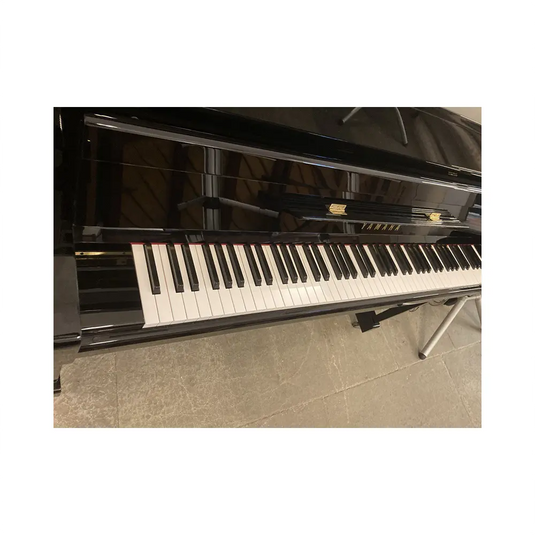 YAMAHA B2  Polished Ebony Nero Lucido SILENT Ex Noleggio