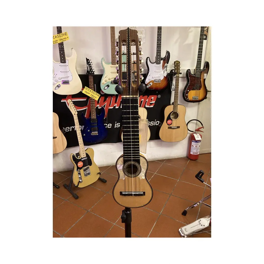 J.MARTINEZ MAKIY RUAN CHARANGO *USATO*