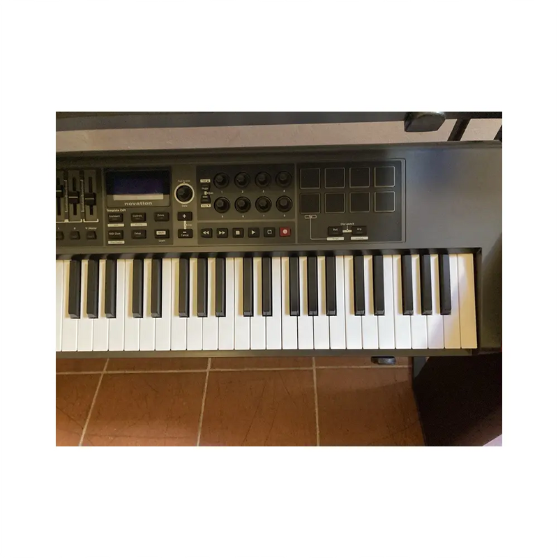 Carica immagine in Galleria Viewer, NOVATION IMPULSE 61 con Borse *USATO*
