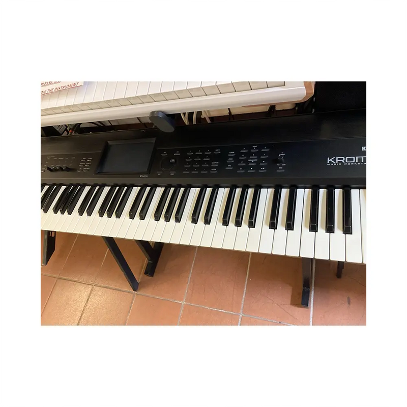 Carica immagine in Galleria Viewer, KORG KROME 73 con Borsa *USATO*
