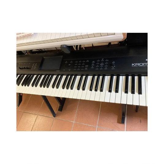 KORG KROME 73 con Borsa *USATO*