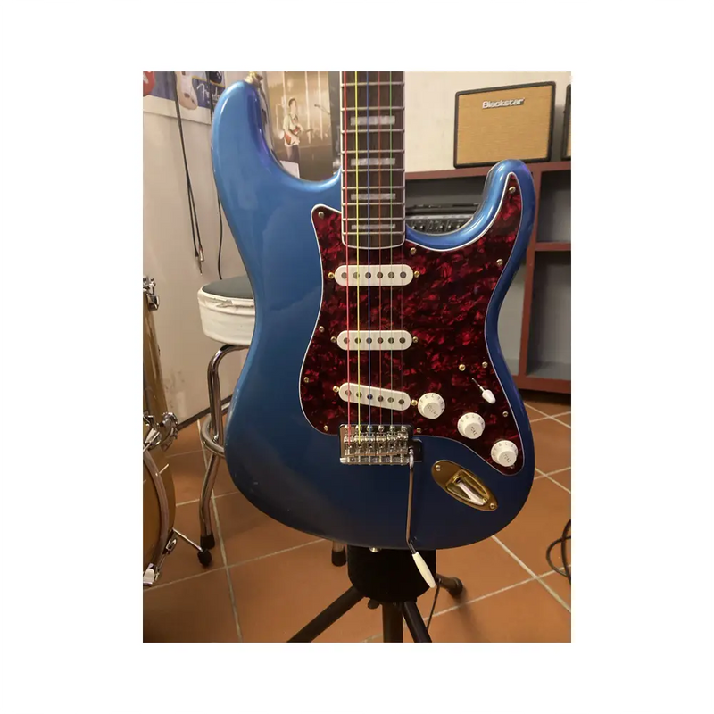 Carica immagine in Galleria Viewer, SQUIER STRATOCASTER CLASSIC VIBE '70 *USATO*
