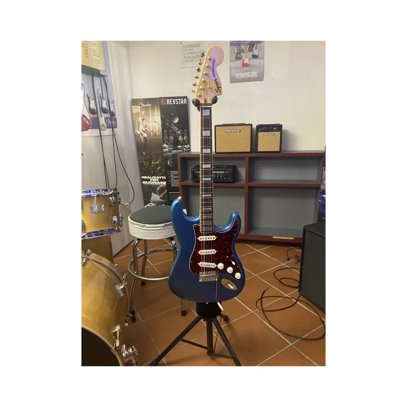 Carica immagine in Galleria Viewer, SQUIER STRATOCASTER CLASSIC VIBE '70 *USATO*
