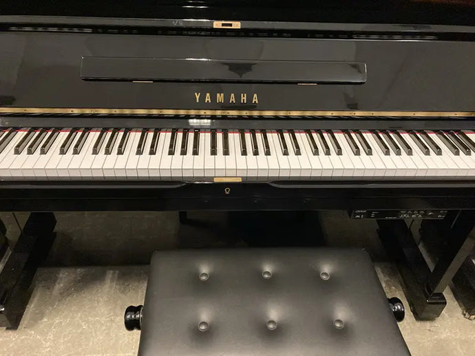 YAMAHA U1H Nero Lucido Silent Genio Neo *USATO*